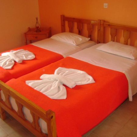 Adonis Beach Hotel Kandiye Dış mekan fotoğraf