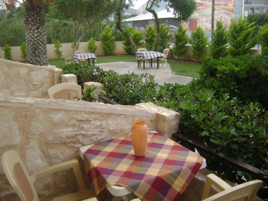 Adonis Beach Hotel Kandiye Dış mekan fotoğraf