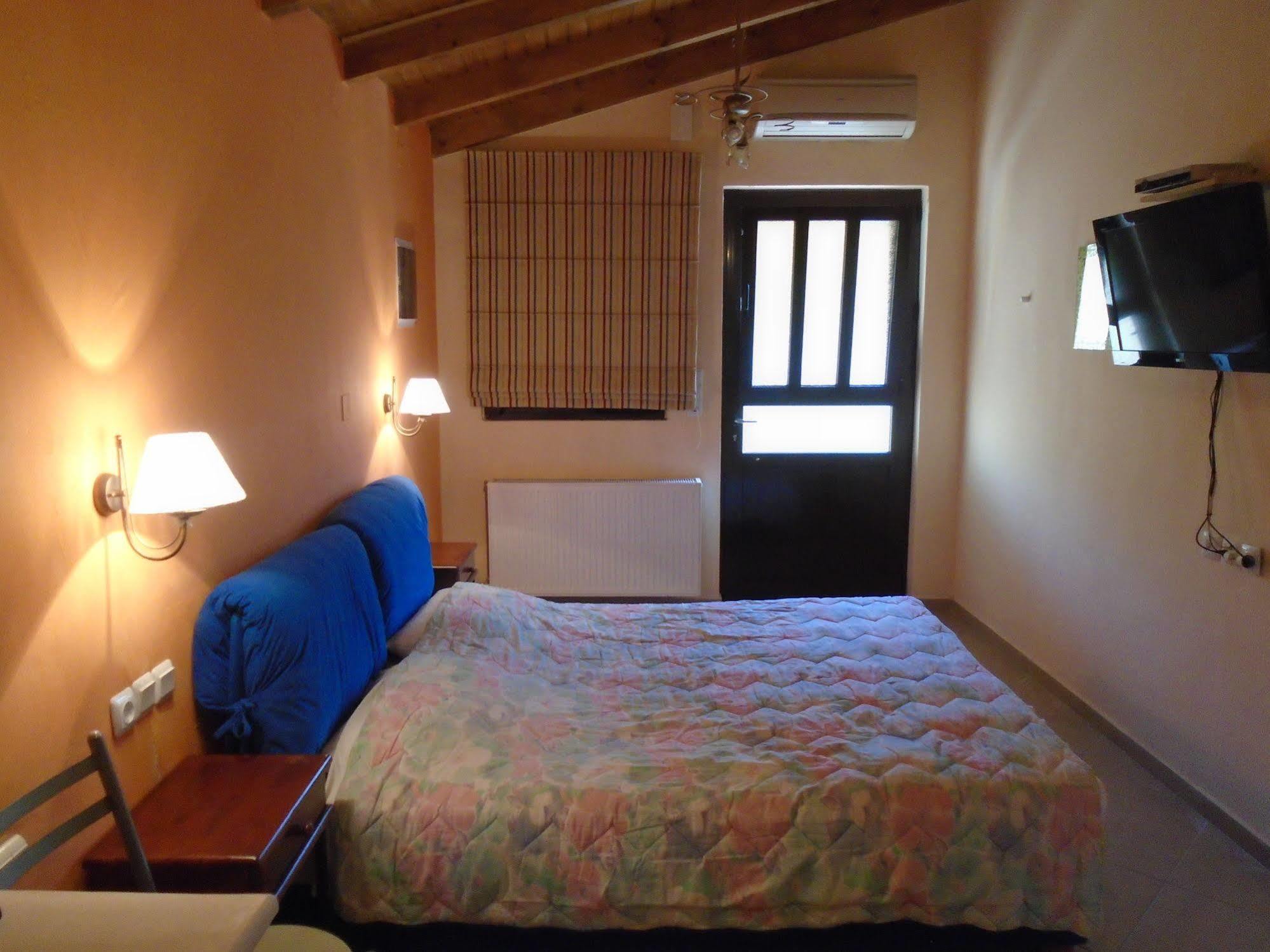Adonis Beach Hotel Kandiye Dış mekan fotoğraf
