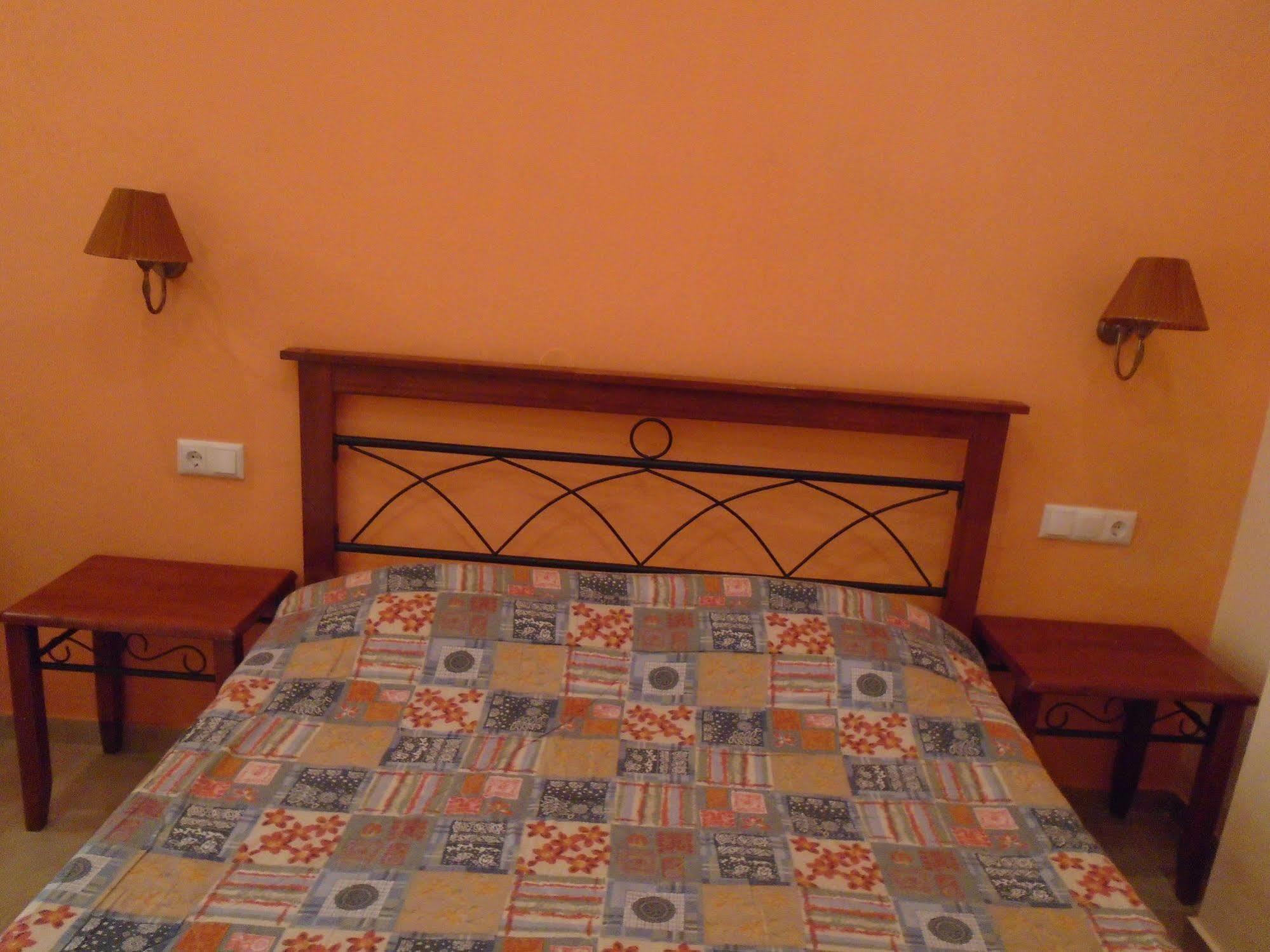 Adonis Beach Hotel Kandiye Dış mekan fotoğraf